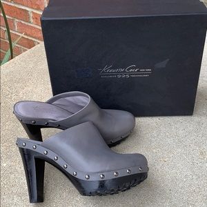 Kenneth Cole Around Town leather clogs size 7.5